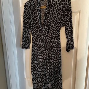 Karen Kane black and white print cascade faux wrap dress size M